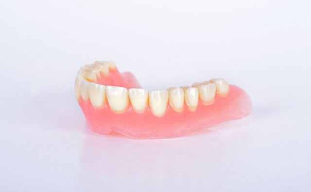 活動(dòng)義齒百科介紹