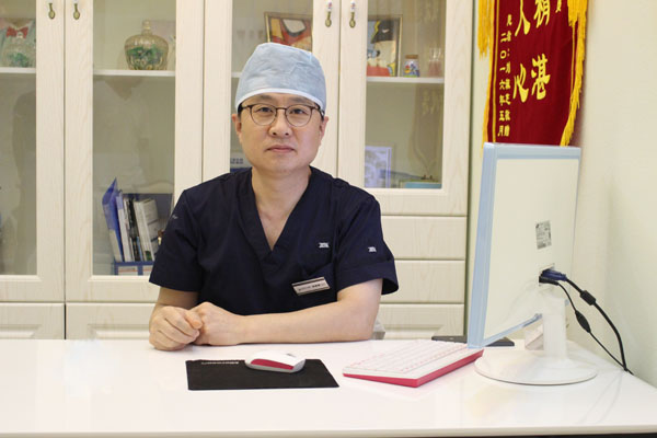 唐山牙博士口腔醫(yī)院 李明燮