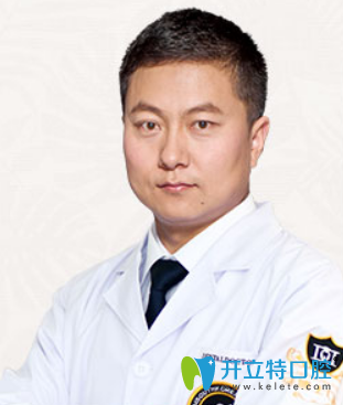 重慶成佳牙博士口腔醫(yī)院 李榮