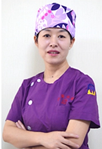 咸陽三秦口腔門診部 康亞莉