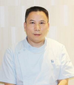 舟山健寧口腔門診部夏偉恩 