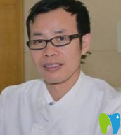 廈門登特口腔黃建生醫(yī)生