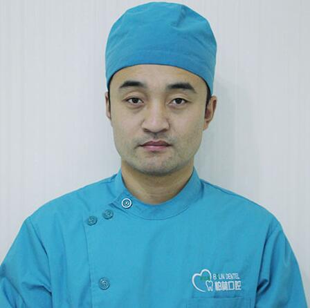 濮陽柏林牙醫(yī)翟傳磊