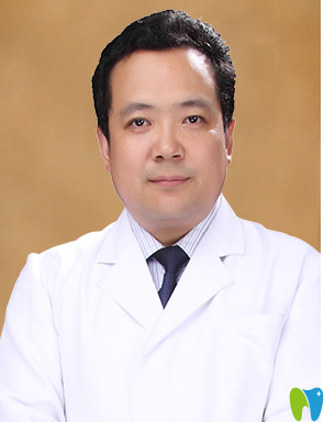 邵紅兵，拜博九二零口腔醫(yī)療管理總監(jiān)