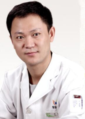 沈陽(yáng)愛齒口腔門診部張小龍