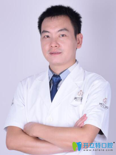 黃輝 副主任醫(yī)師