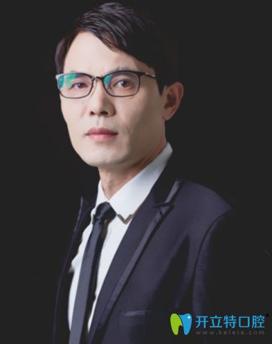 云浮拜爾口腔院長(zhǎng)吳以軍