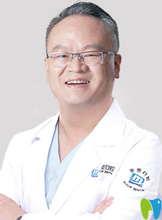 西安美奧口腔屈鐵軍醫(yī)生