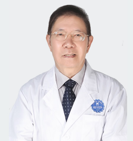 長沙拜博口腔醫(yī)院 凌天牖