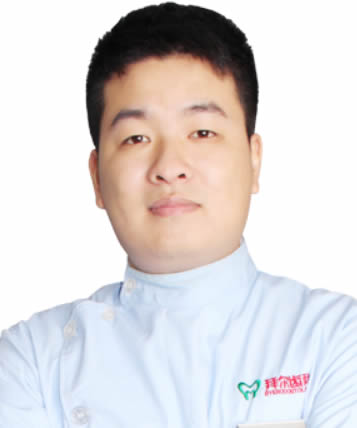 深圳拜爾口腔門診部 李銳景