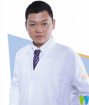 金華芘麗芙口腔中心劉康亮醫(yī)生