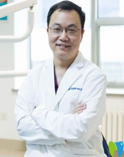 沈陽歡樂口腔院長于久越圖 沈陽歡樂口腔院長于久越圖