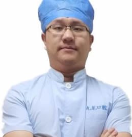 洛陽九龍口腔門診部劉孟厚