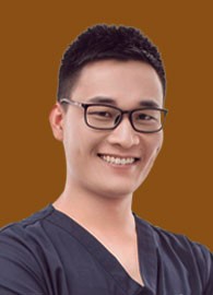 泉州維樂口腔門診部 董龍福