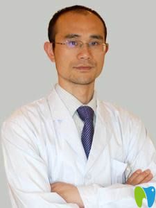 杭州時光口腔醫(yī)院資深醫(yī)師黃志雄 杭州時光口腔醫(yī)院資深醫(yī)師黃志雄