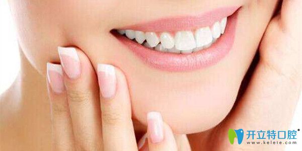 健康的牙齒要定期到口腔機構(gòu)洗牙