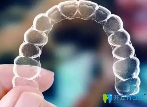 我在深圳弘和口腔戴的隱適美隱形牙套