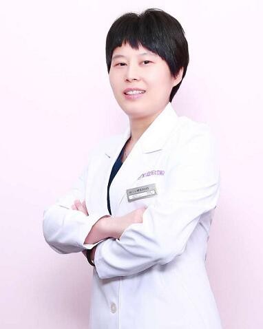 靖江艾齒嘉口腔門(mén)診部朱彩寅