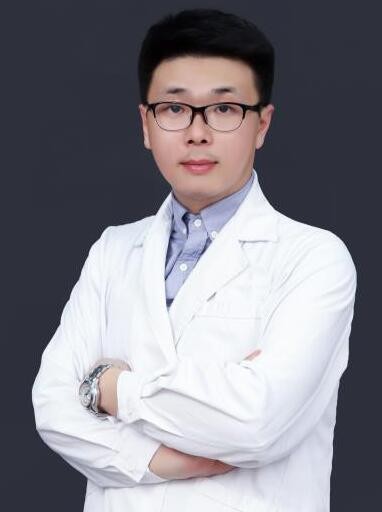 靖江艾齒嘉口腔門(mén)診部陳濤