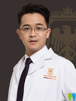 廣州柏德口腔楊展強醫(yī)生 廣州柏德口腔楊展強醫(yī)生