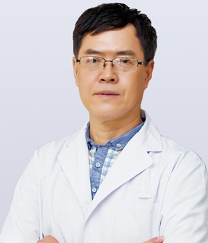 咸陽海濤口腔門診部 李啟華