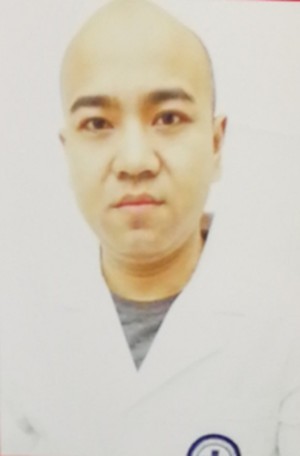 廣安金典口腔診所 何首毅