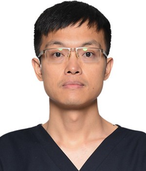 上海維樂(lè)口腔門診部 翟建博