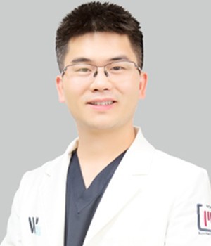 上海維樂(lè)口腔門診部 黃慶巍