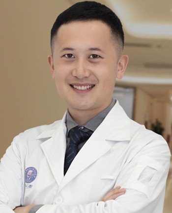 南寧柏樂口腔醫(yī)院 李松澤