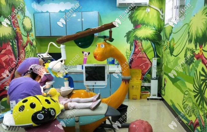  瑾帆口腔診所 兒童診室