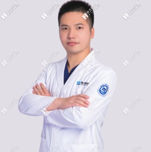 徐州美奧口腔正畸中心醫(yī)生李東