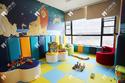 徐州美奧口腔的兒童娛樂室
