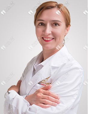 昆明柏德口腔同德院區(qū)院長(zhǎng)丹妮拉