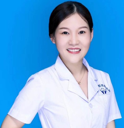 鄭州卓越口腔門(mén)診部盧文寧