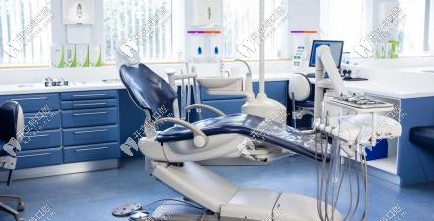 獨(dú)立的診療室及牙椅