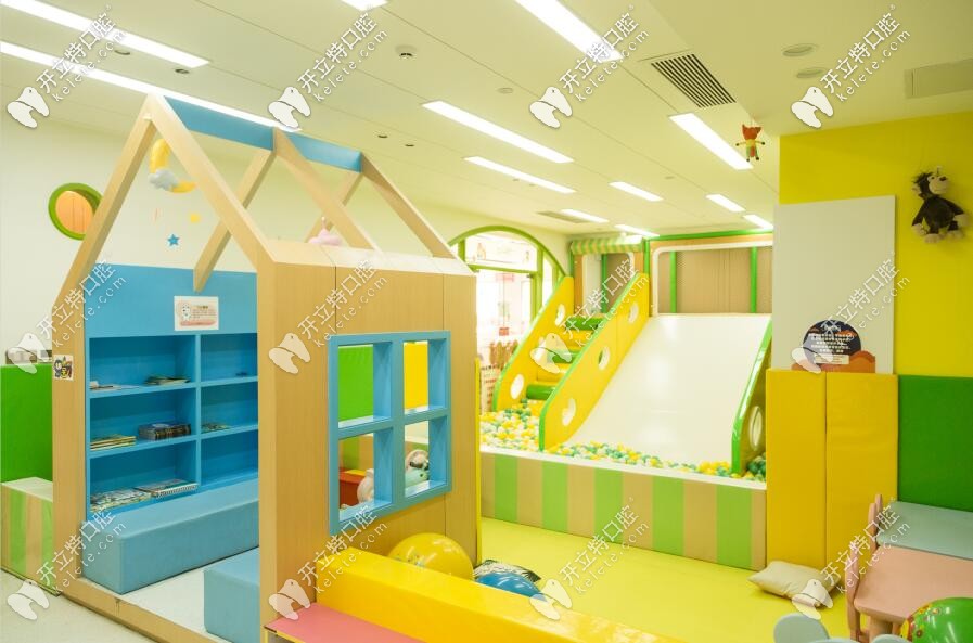 兒童游樂區(qū) 兒童游樂區(qū)