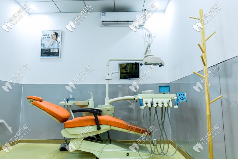 獨立的診療室及牙椅 獨立的診療室及牙椅