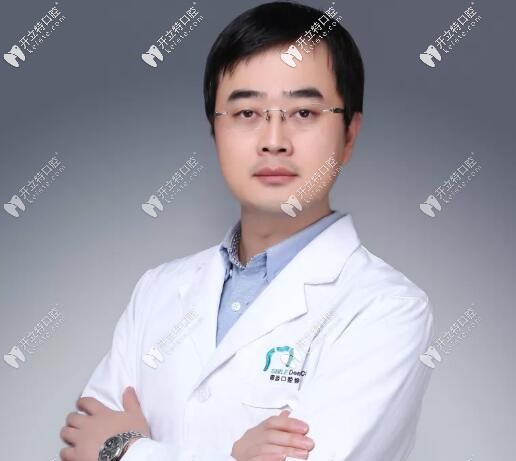 成都思邁口腔哪個醫(yī)生好?種植就找解文博(附價格一份)