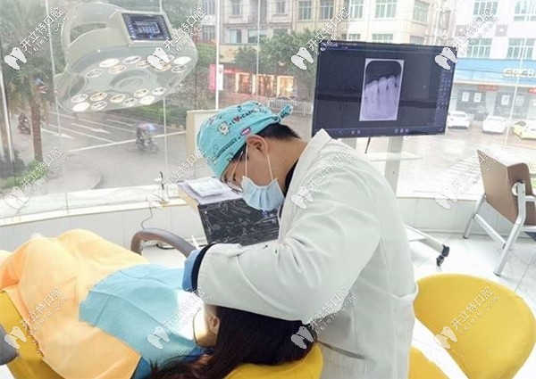 廣州華醫(yī)口腔的正畸治療室 廣州華醫(yī)口腔的正畸治療室