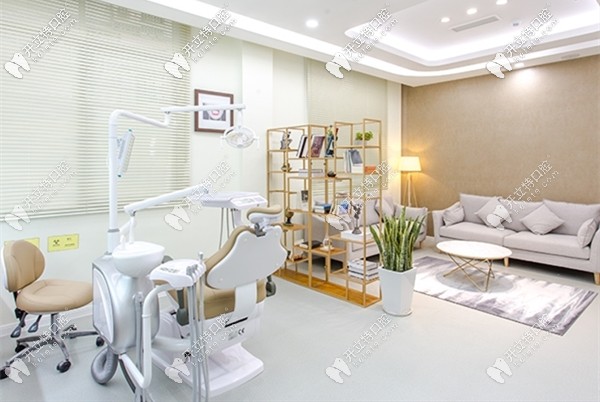 南充美昂口腔醫(yī)院嚴(yán)格執(zhí)行無菌操作標(biāo)準(zhǔn)