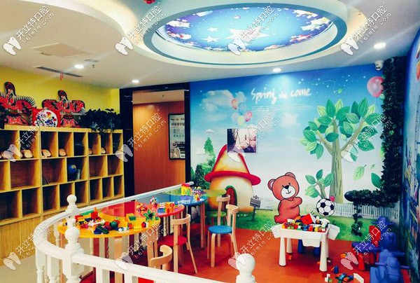 兒童游樂區(qū)域