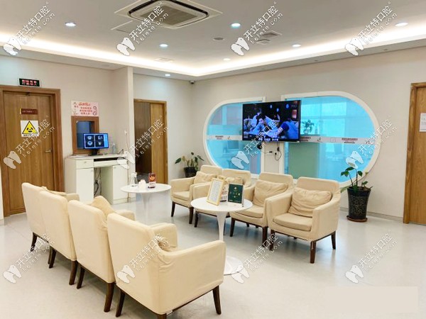 <!--<i data=20240703-sp></i>-->門診部大廳圖