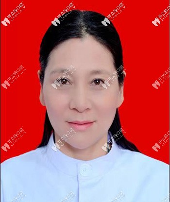 岳陽陽光種植牙醫(yī)生嚴(yán)謹(jǐn)