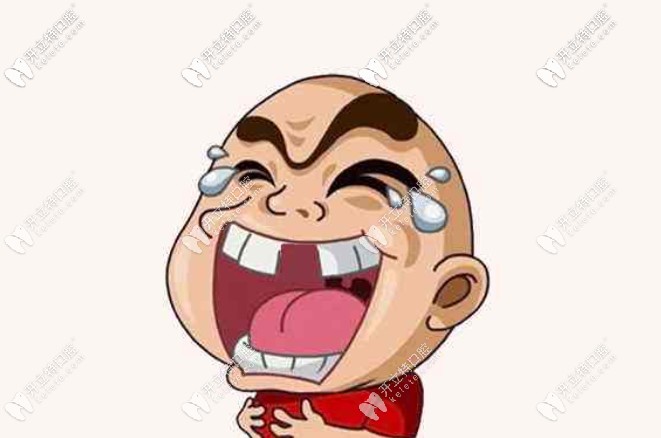 拔完牙一年后還可以做種植牙嗎？怕痛該選擇哪種植體呢