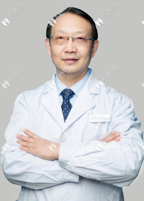 雅悅齒科門診主任許猛