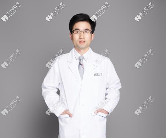 詹傳華醫(yī)生 詹傳華醫(yī)生