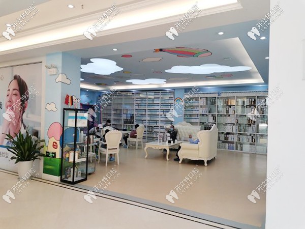 昆明柏德口腔是連鎖口腔機構(gòu)