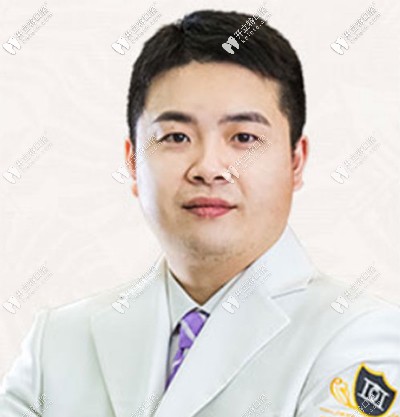 重慶成佳牙博士唐綠葉醫(yī)生