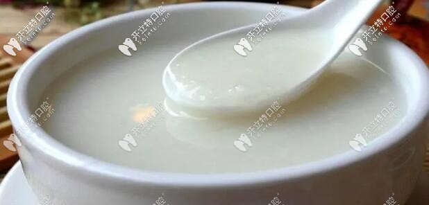 拔牙前可以吃飯嗎