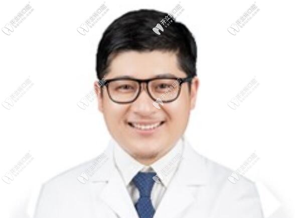 寧波鄞州牙壹家口腔門(mén)診部鄭勝